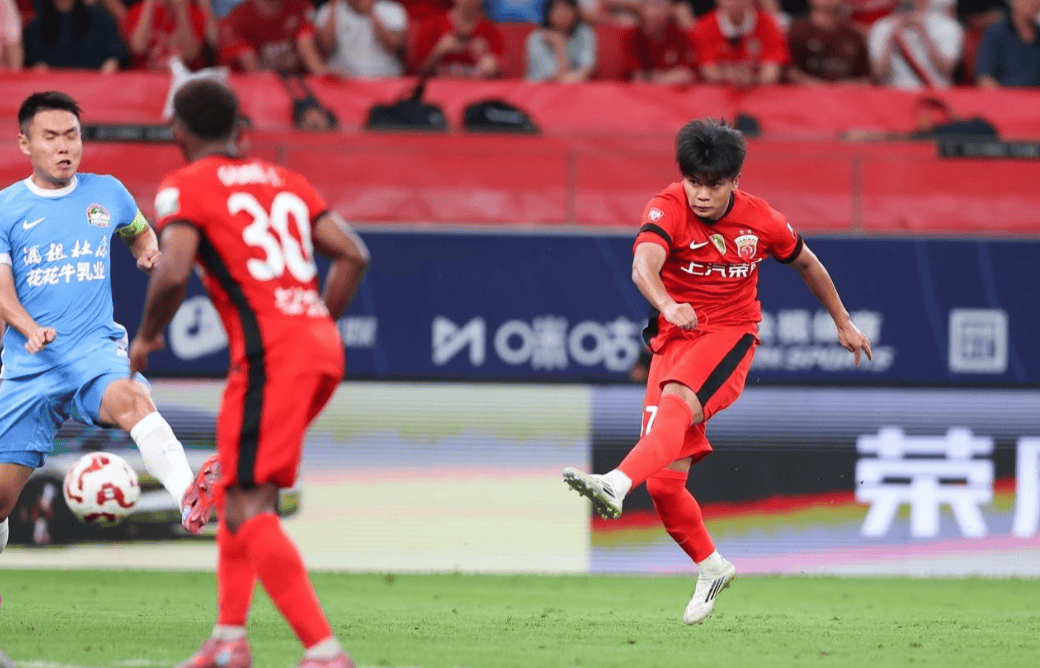 关于欧联赛程吃紧，上海海港加时末段手感冰凉，球迷炸锅，团队化学反应显著的信息-九游官方网站